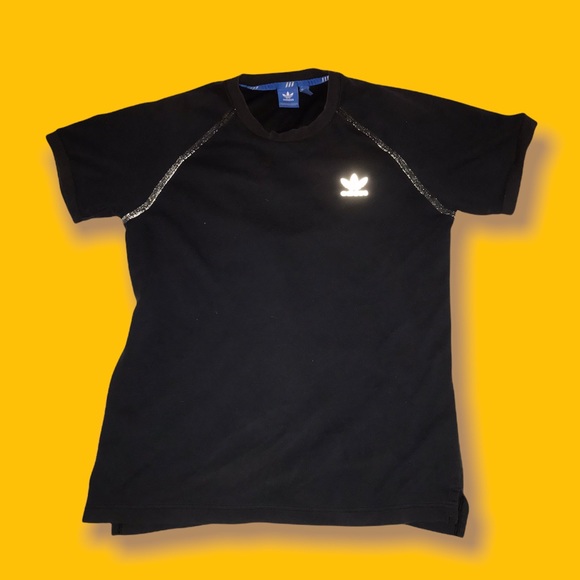 Adidas Black T-Shirt w. 3M Detailing - Picture 3 of 4